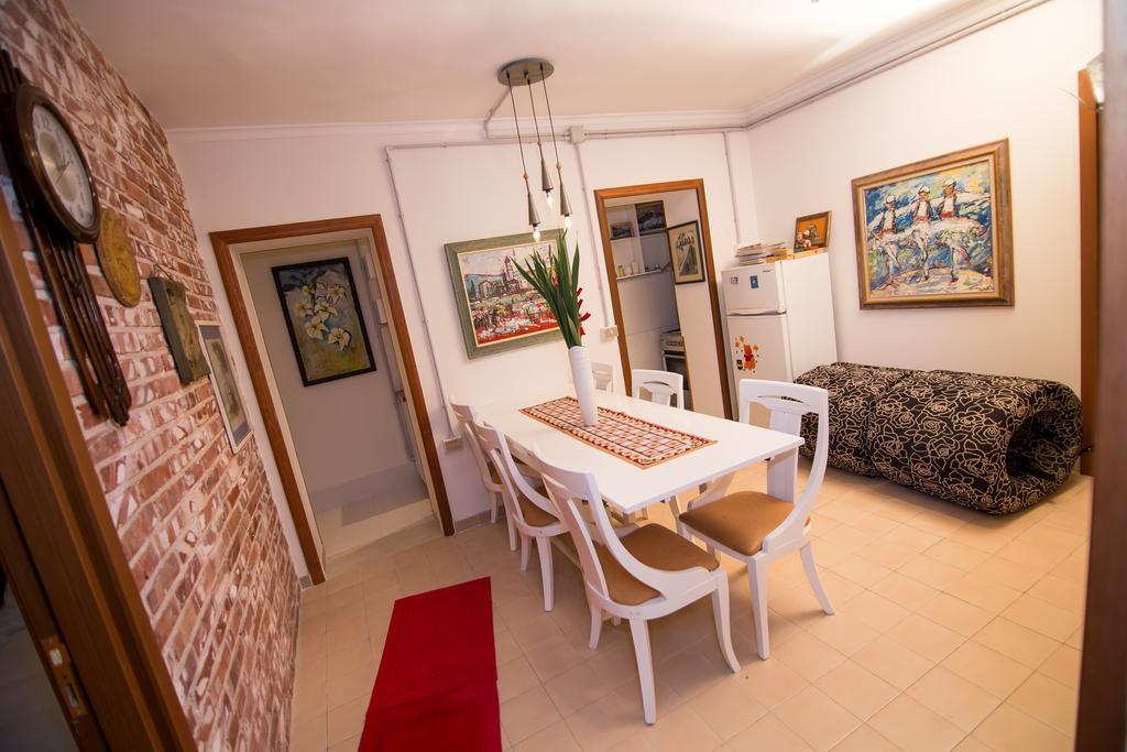 B&B Artistic Tiranë Luaran gambar